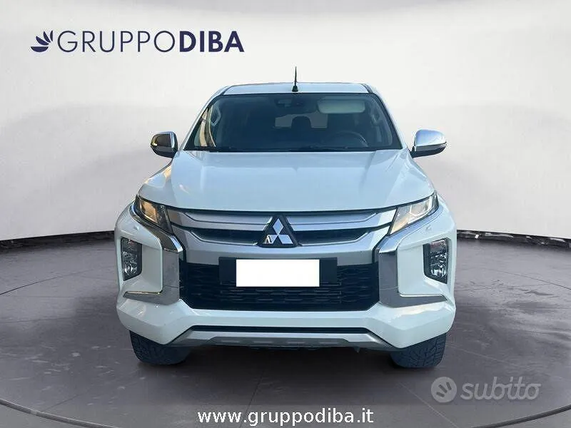 Mitsubishi L200 2020 photo 2