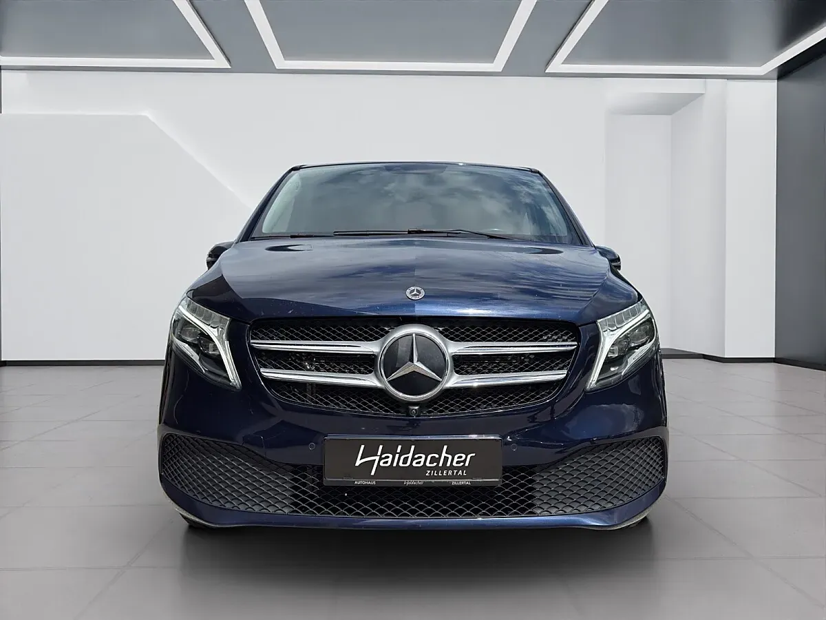 Mercedes-Benz V-Class 2022 photo 3