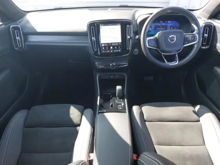Volvo Xc40 2025 photo 3