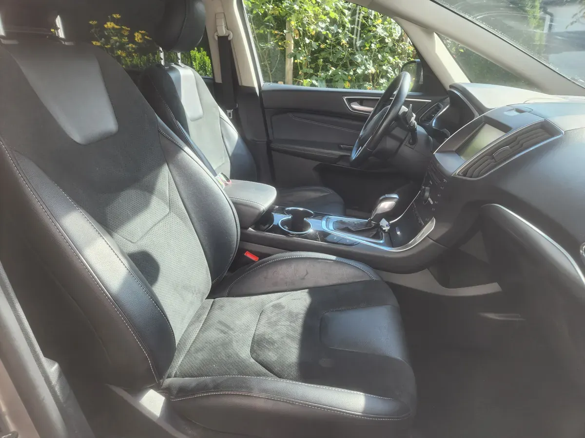 Ford S-Max 2016 photo 2