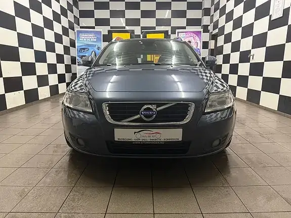 Volvo V50 2011 photo 3