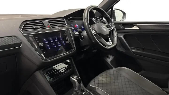 Volkswagen Tiguan 2022 photo 3