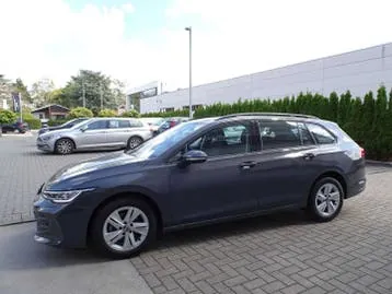 Volkswagen Golf Variant 2025 photo 2