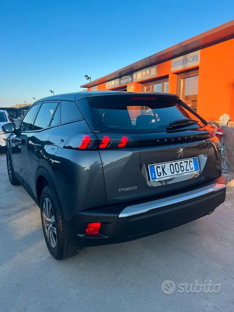 Peugeot 2008 2022 photo 3