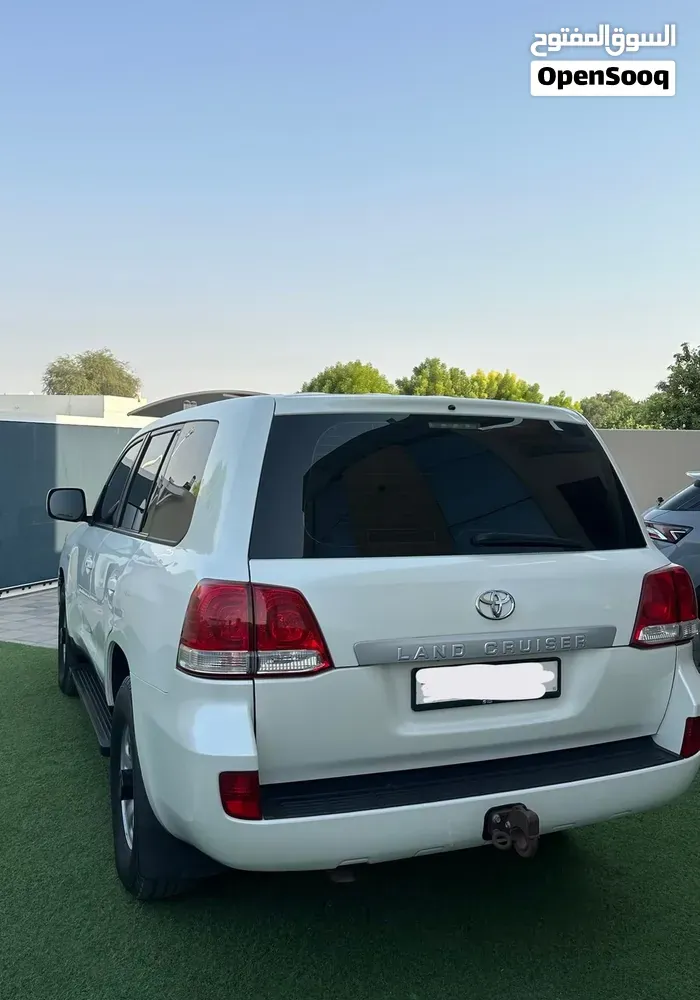 Toyota Land Cruiser 2011 photo 4