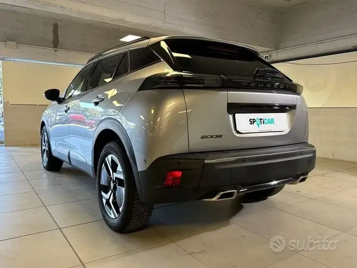 Peugeot 2008 2023 photo 3