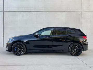 BMW M135I 2023 photo 2