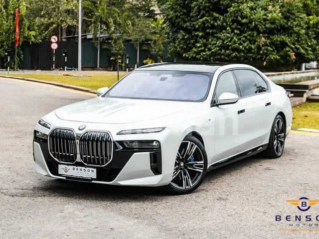 BMW 740I 2024 photo 5