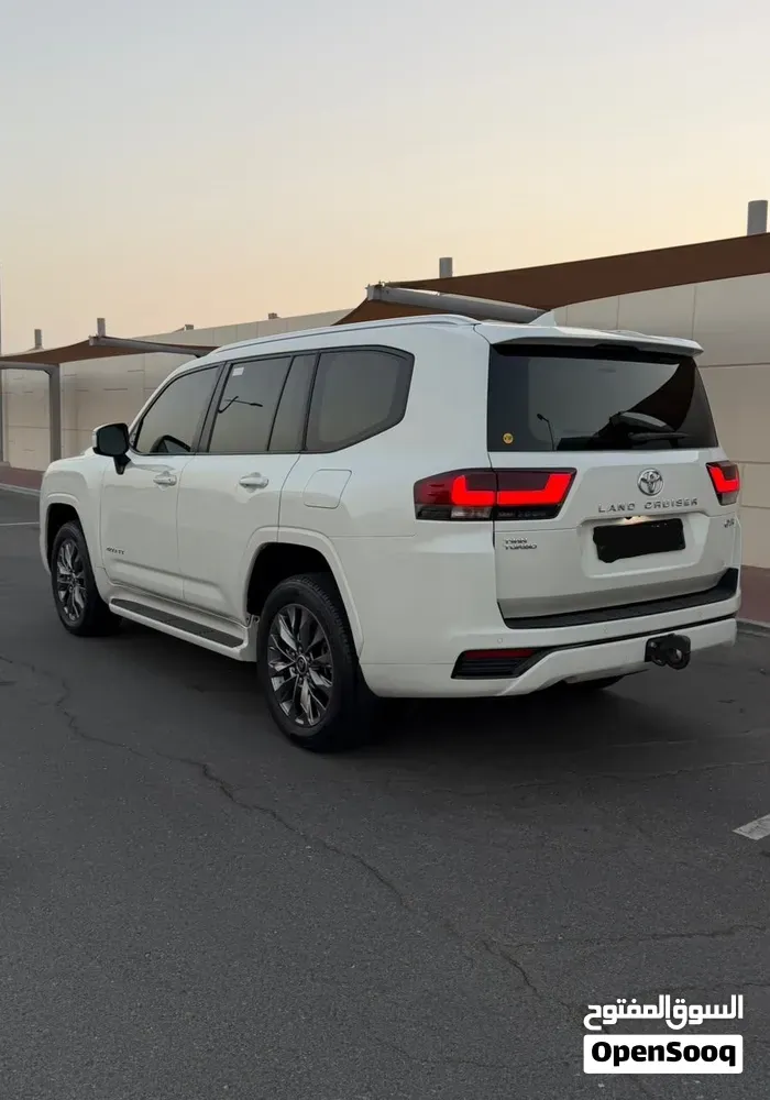 Toyota Land Cruiser 2024 photo 2