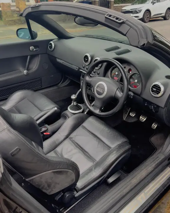 Audi Tt 2001 photo 4