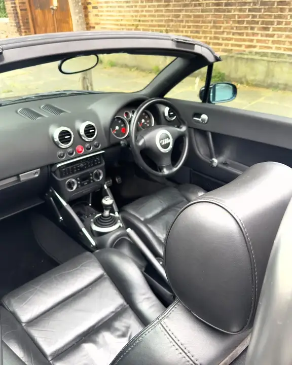 Audi Tt 2001 photo 3