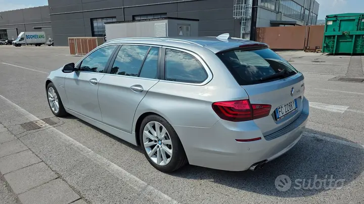 BMW 520D Touring 2016 photo 2