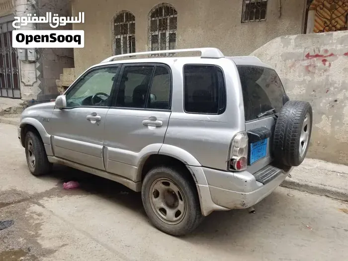 Suzuki Grand Vitara 2004 photo 2