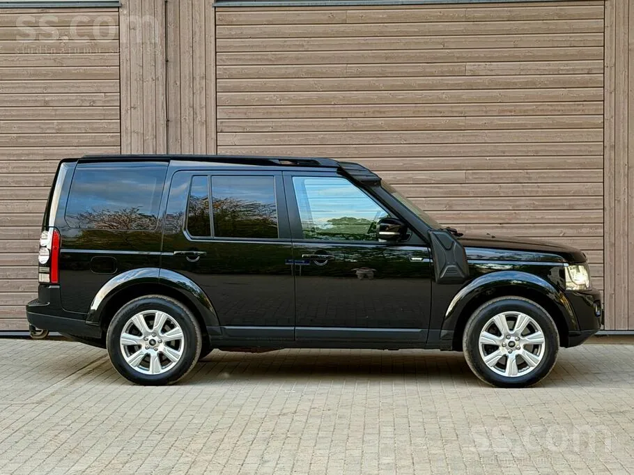 Land Rover Discovery 2016 photo 2