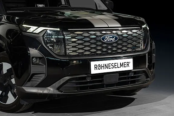 Ford E-Transit Courier 2025 photo 2