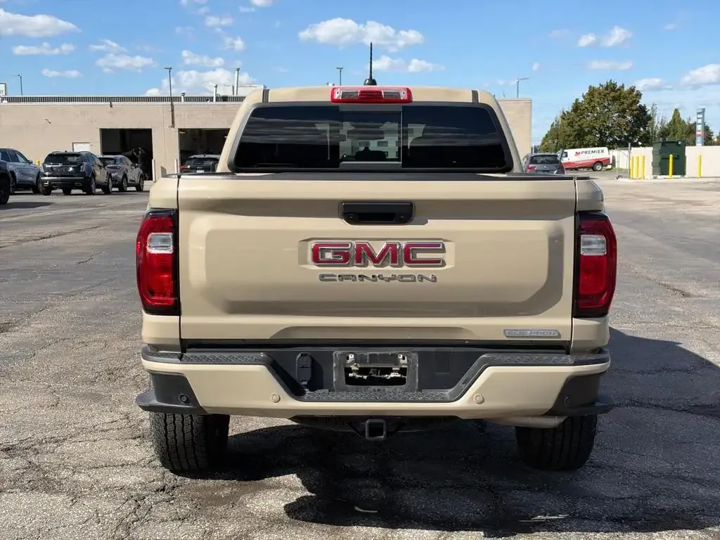 GMC Canyon 2024 photo 5