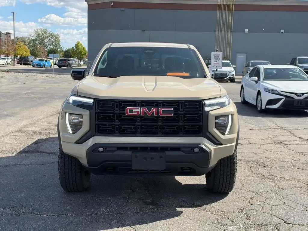 GMC Canyon 2024 photo 2