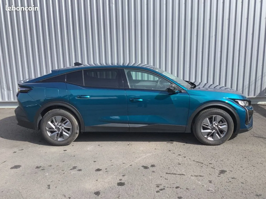 Peugeot 408 2025 photo 4