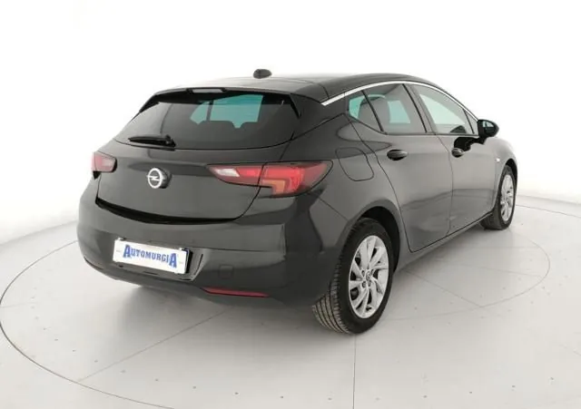 Opel Astra 2021 photo 4