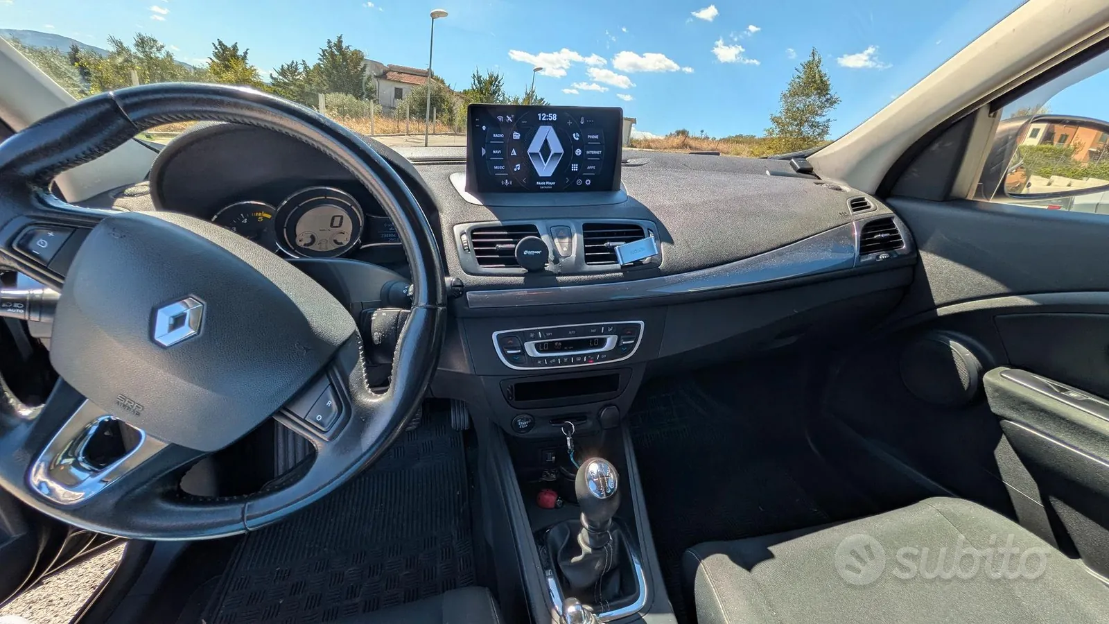 Renault Megane 2015 photo 3