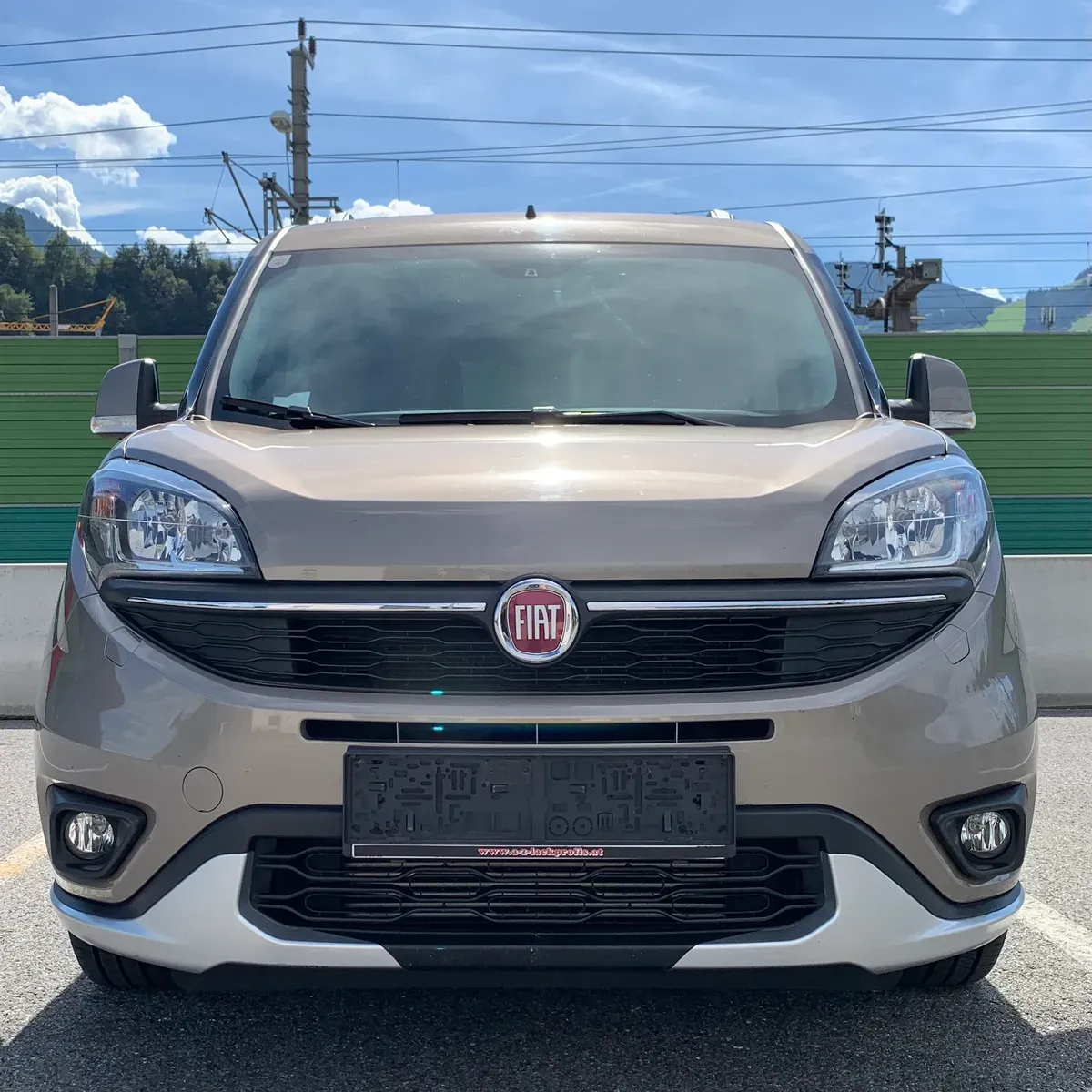 Fiat Doblo 2018 photo 2