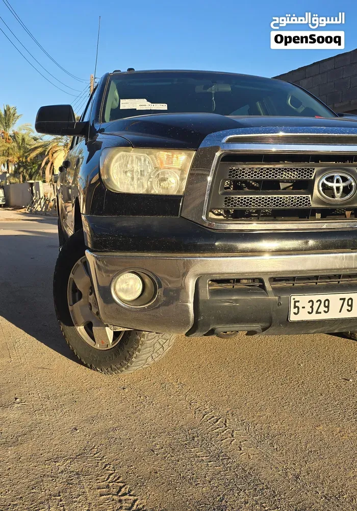 Toyota Tundra 2011 photo 3