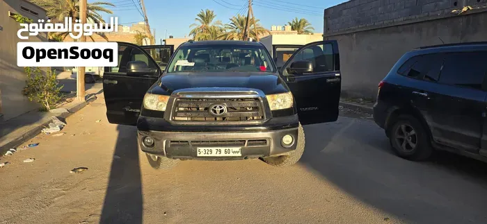 Toyota Tundra 2011 photo 2