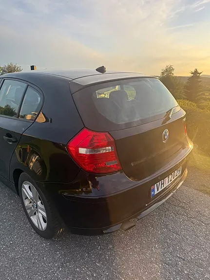 BMW 118D 2008 photo 2