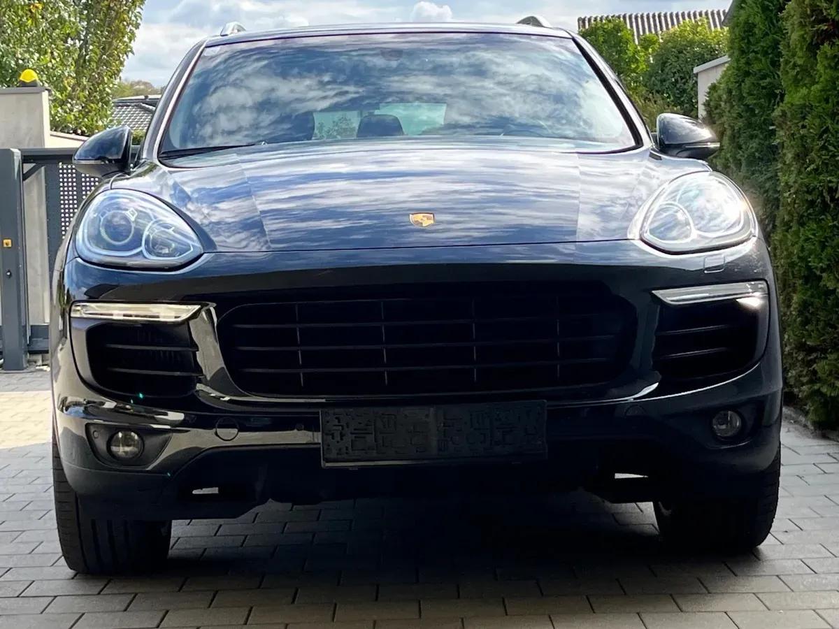 Porsche Cayenne 2016 photo 2