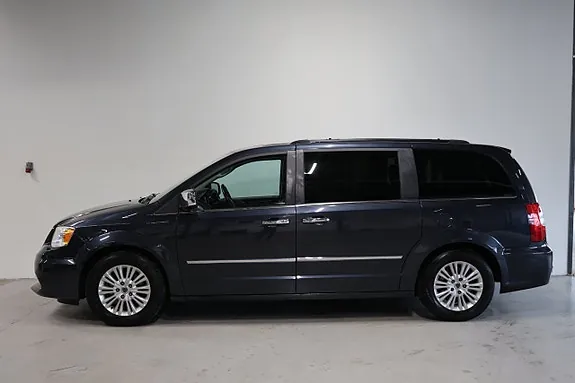 Lancia Voyager 2013 photo 3