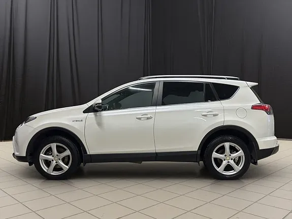 Toyota Rav4 2017 photo 2