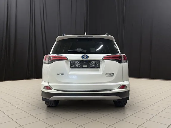 Toyota Rav4 2017 photo 4