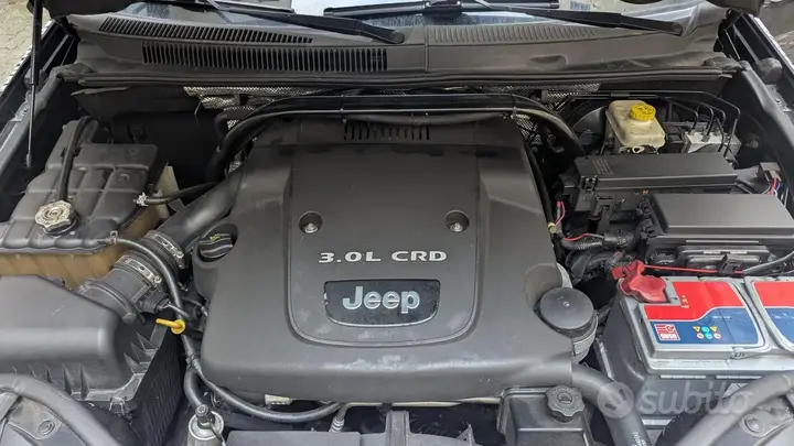 Jeep Grand Cherokee 2005 photo 4