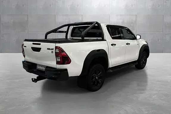 Toyota Hilux 2023 photo 5