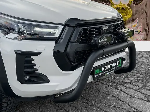 Toyota Hilux 2023 photo 4