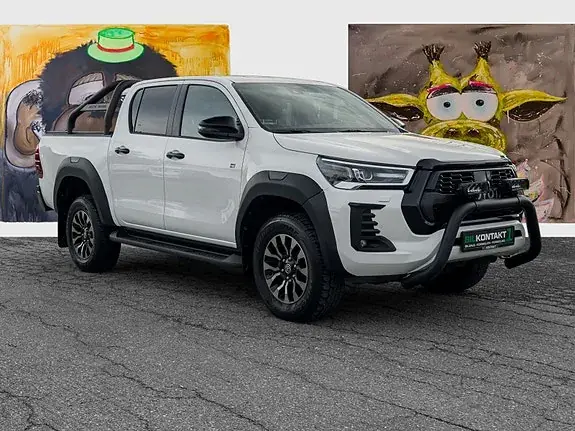 Toyota Hilux 2023 photo 3