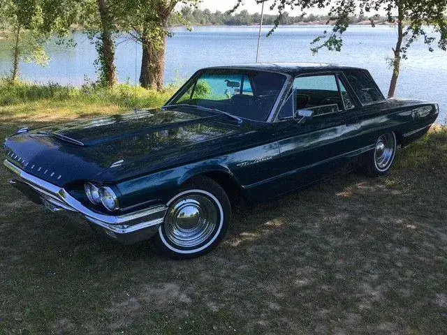Ford Thunderbird