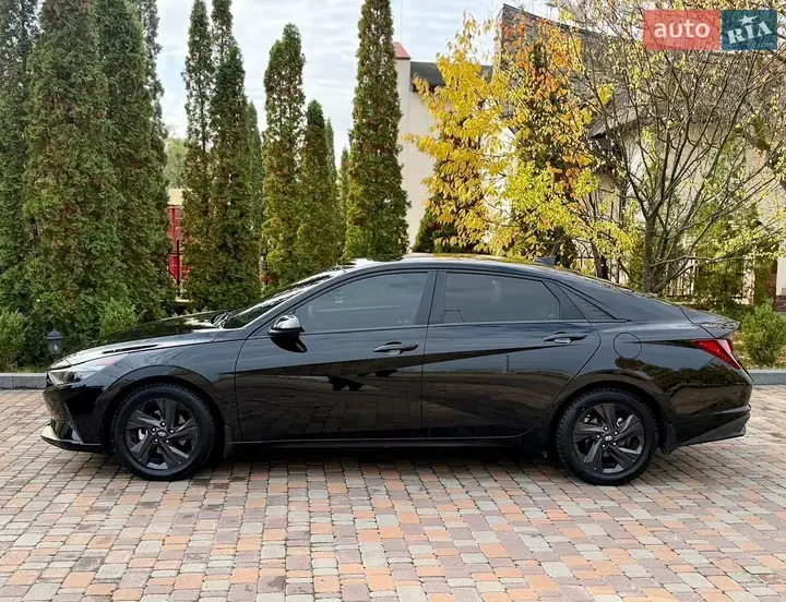 Hyundai Elantra 2021 photo 5