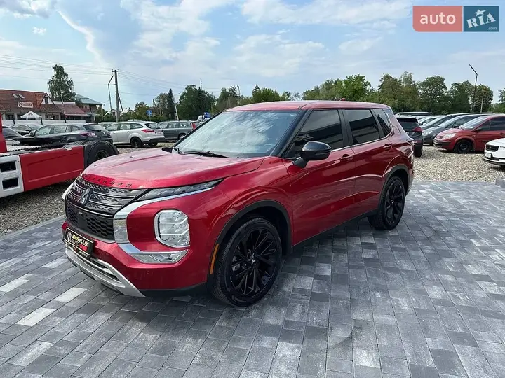 Mitsubishi Outlander 2024 photo 3