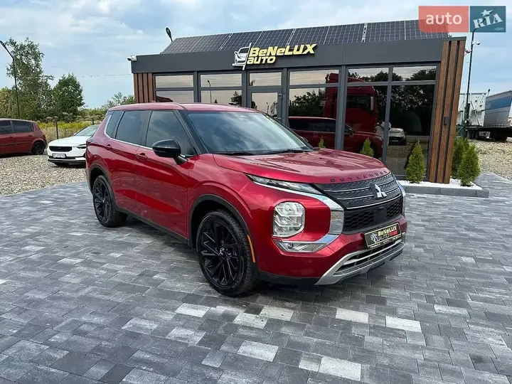 Mitsubishi Outlander