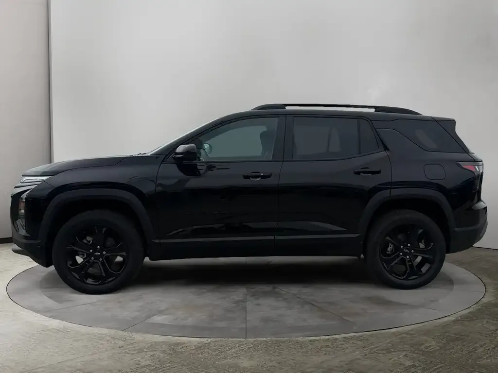 Chevrolet Equinox 2026 photo 2