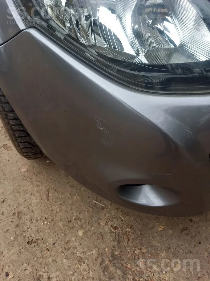 Renault Clio 2010 photo 5