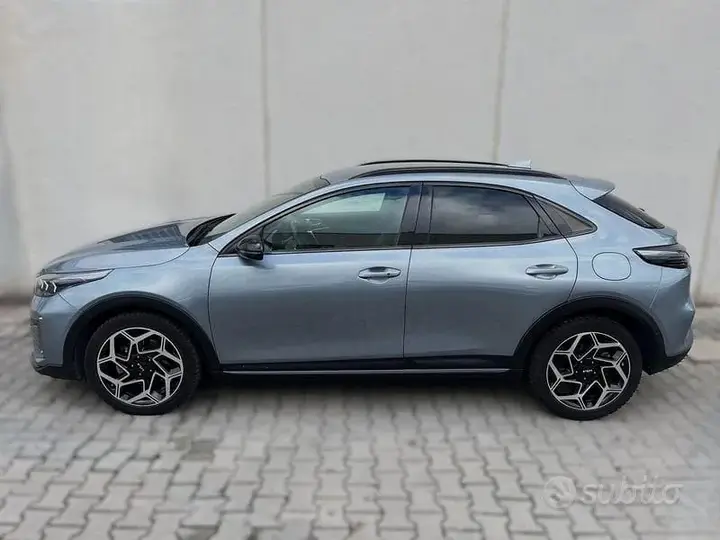 Kia Xceed 2023 photo 3