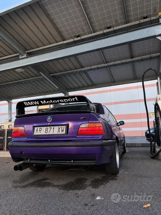 BMW 318Is 1997 photo 4