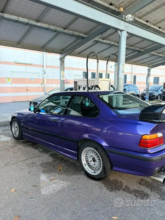 BMW 318Is 1997 photo 3