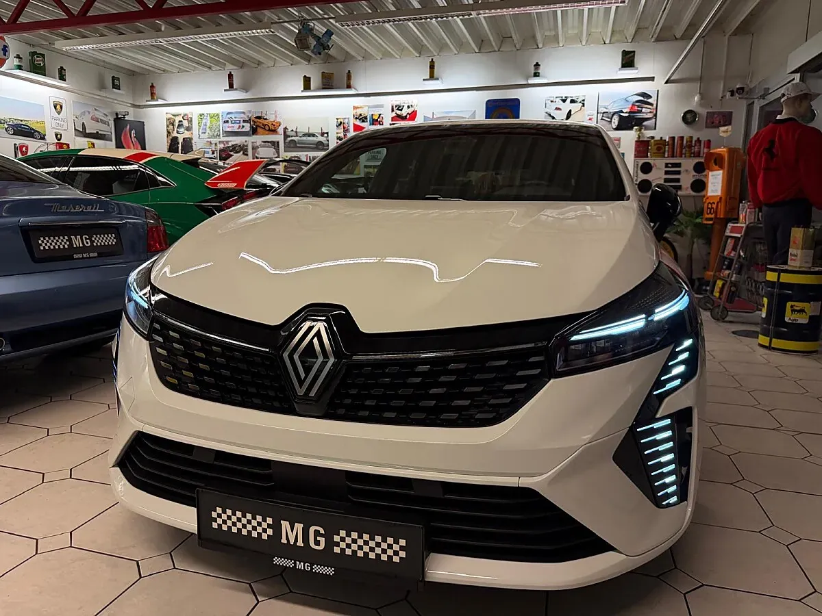 Renault Clio 2024 photo 3