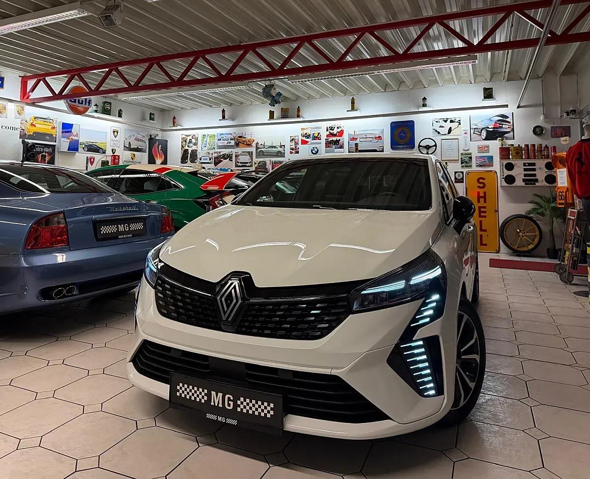 Renault Clio 2024 photo 2