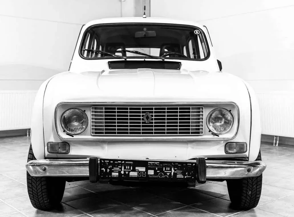 Renault R4 1987 photo 3
