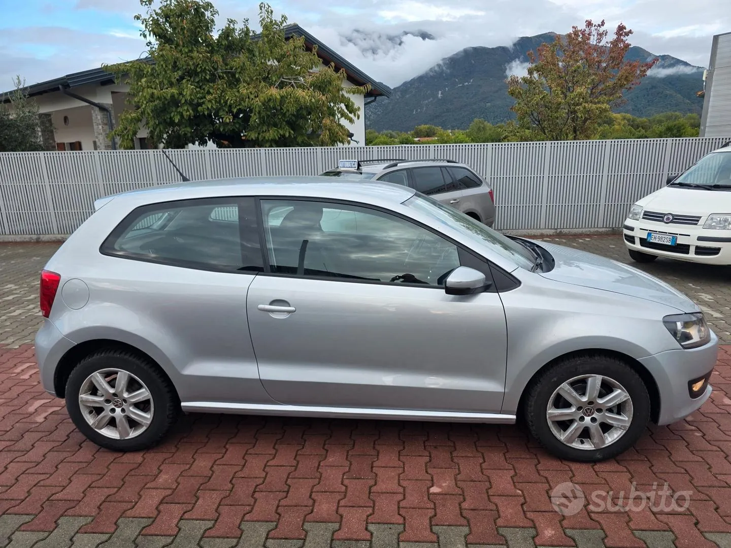 Volkswagen Polo 2010 photo 5