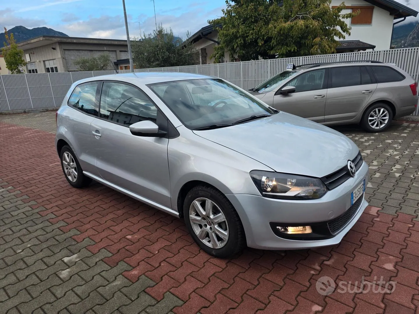 Volkswagen Polo 2010 photo 4